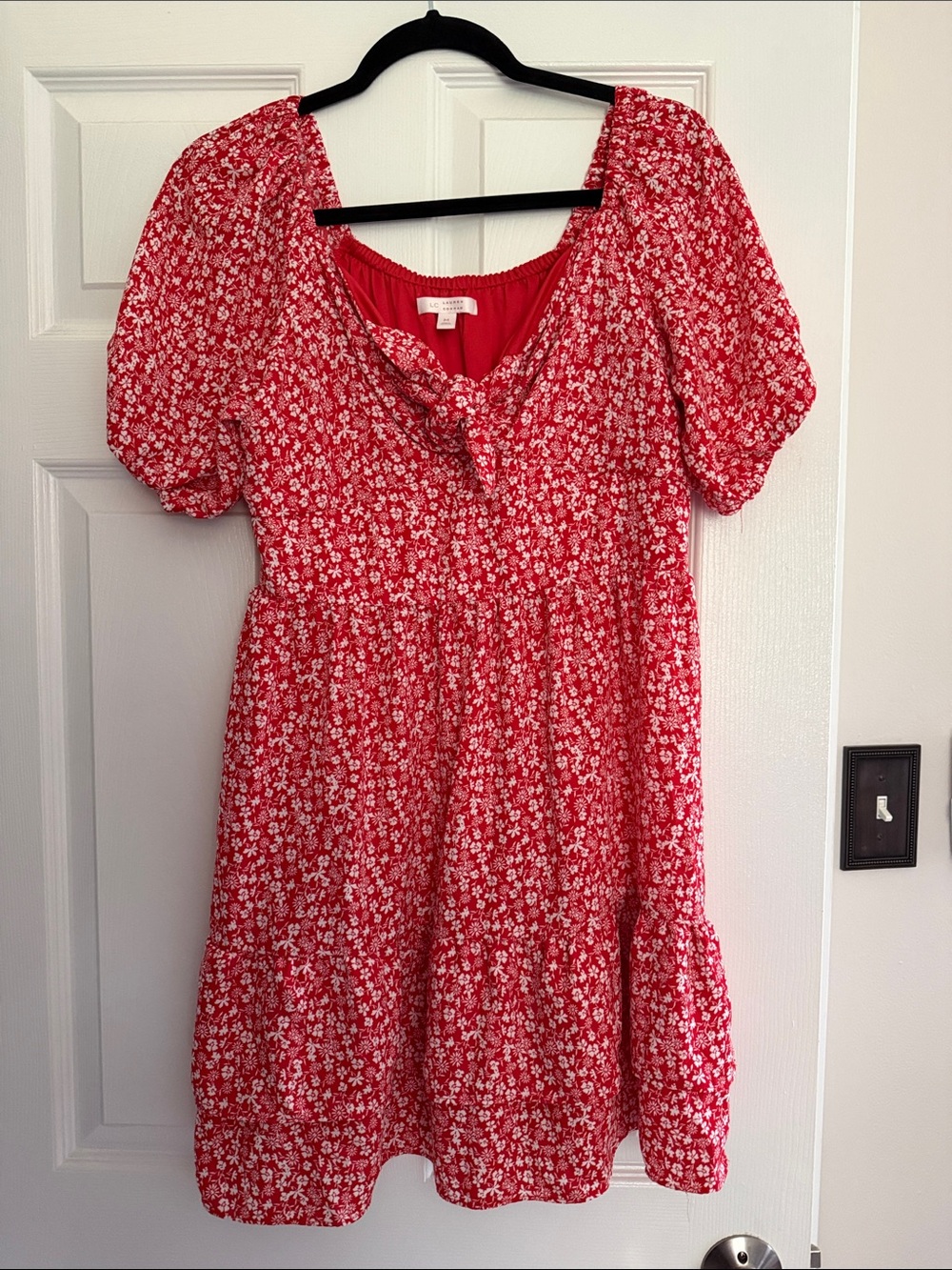 Lauren Conrad Red Floral Puff Sleeve Dress